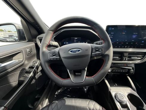 Used 2023 Ford Escape ST-Line Elite w/ Premium Technology Package AWD/4WD image 12