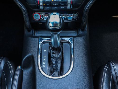 Used 2015 Ford Mustang GT Premium RWD image 33