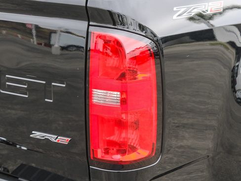 Used 2022 Chevrolet Colorado ZR2 AWD/4WD image 21