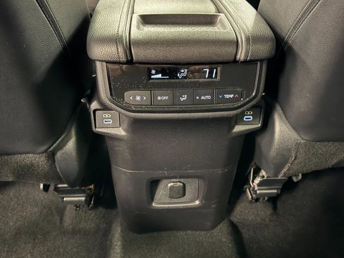 Used 2024 Toyota Grand Highlander XLE image 38