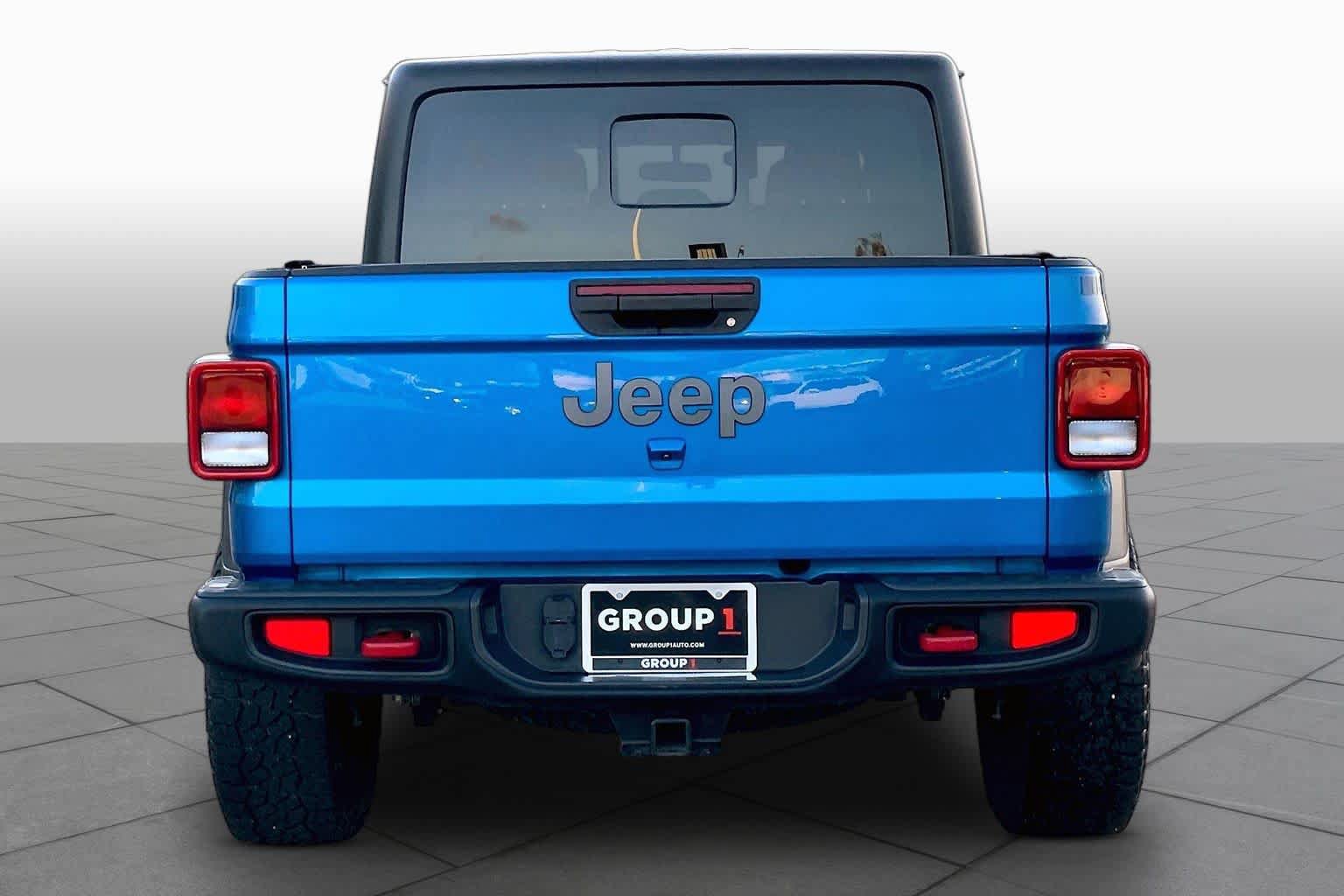 Used 2021 Jeep Gladiator Rubicon w/ Trailer Tow Package AWD/4WD image 5