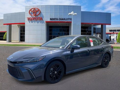 New 2026 Toyota Camry SE FWD image 4