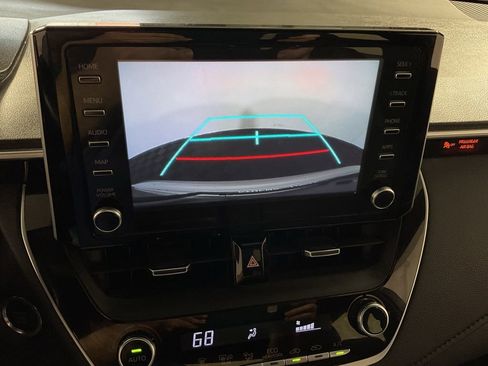 Used 2020 Toyota Corolla SE w/ SE Premium Package image 4