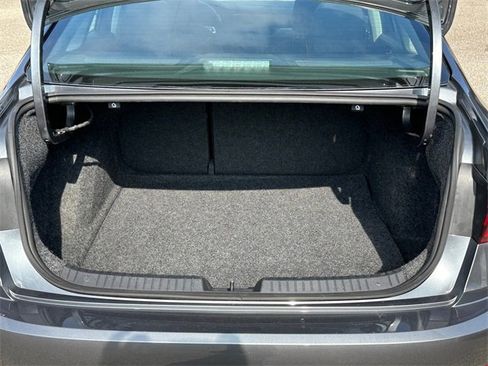 Used 2021 Volkswagen Jetta S image 30