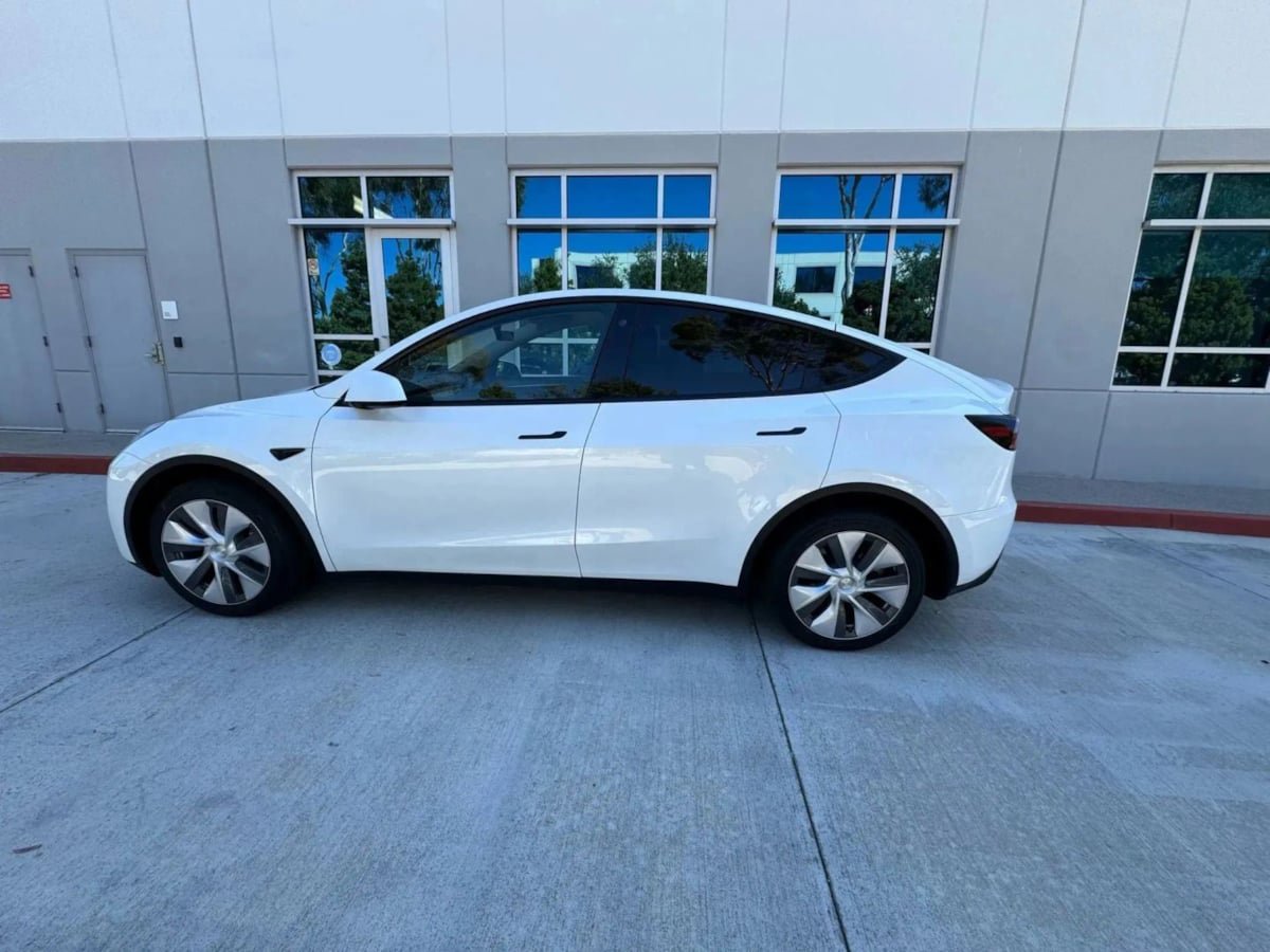 Used 2023 Tesla Model Y Long Range AWD/4WD image 7