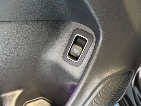 Used 2025 Mercedes-Benz CLA 250 4MATIC image 15