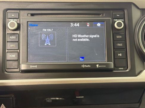 Used 2017 Toyota Tacoma SR5 image 23