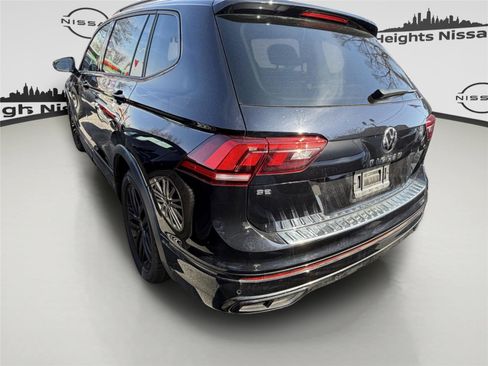 Used 2022 Volkswagen Tiguan SE R-Line image 2