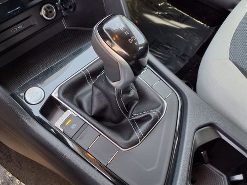 New 2026 Volkswagen Taos S image 18