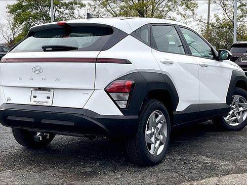 New 2026 Hyundai Kona SE image 15