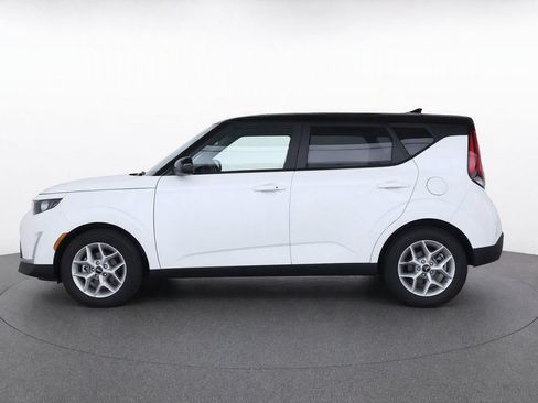 Used 2023 Kia Soul S FWD image 8