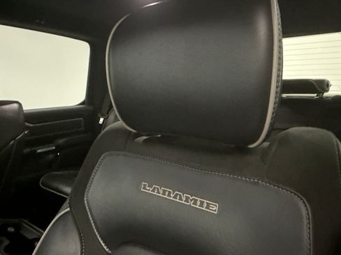 Used 2021 RAM 1500 Laramie w/ Sport Appearance Package AWD/4WD image 8
