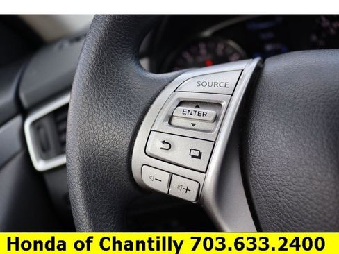 Used 2016 Nissan Rogue S w/ Appearance Package image 12