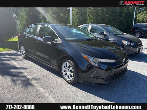 Used 2024 Toyota Corolla LE FWD image 1