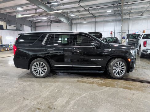 Used 2024 GMC Yukon Denali w/ Max Trailering Package AWD/4WD image 2