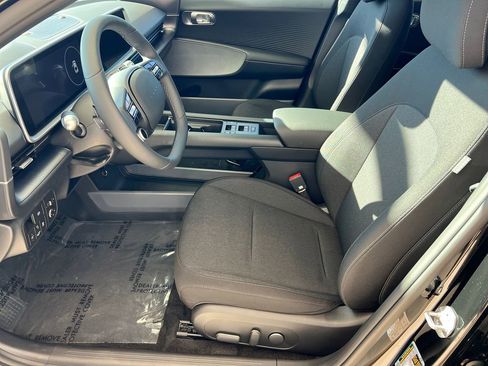 New 2025 Hyundai Ioniq 6 SE image 8