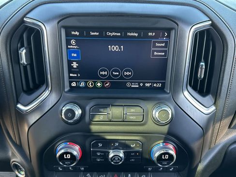 Used 2022 GMC Sierra 2500 AT4 image 13