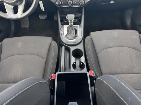 Used 2022 Kia Forte LXS image 16