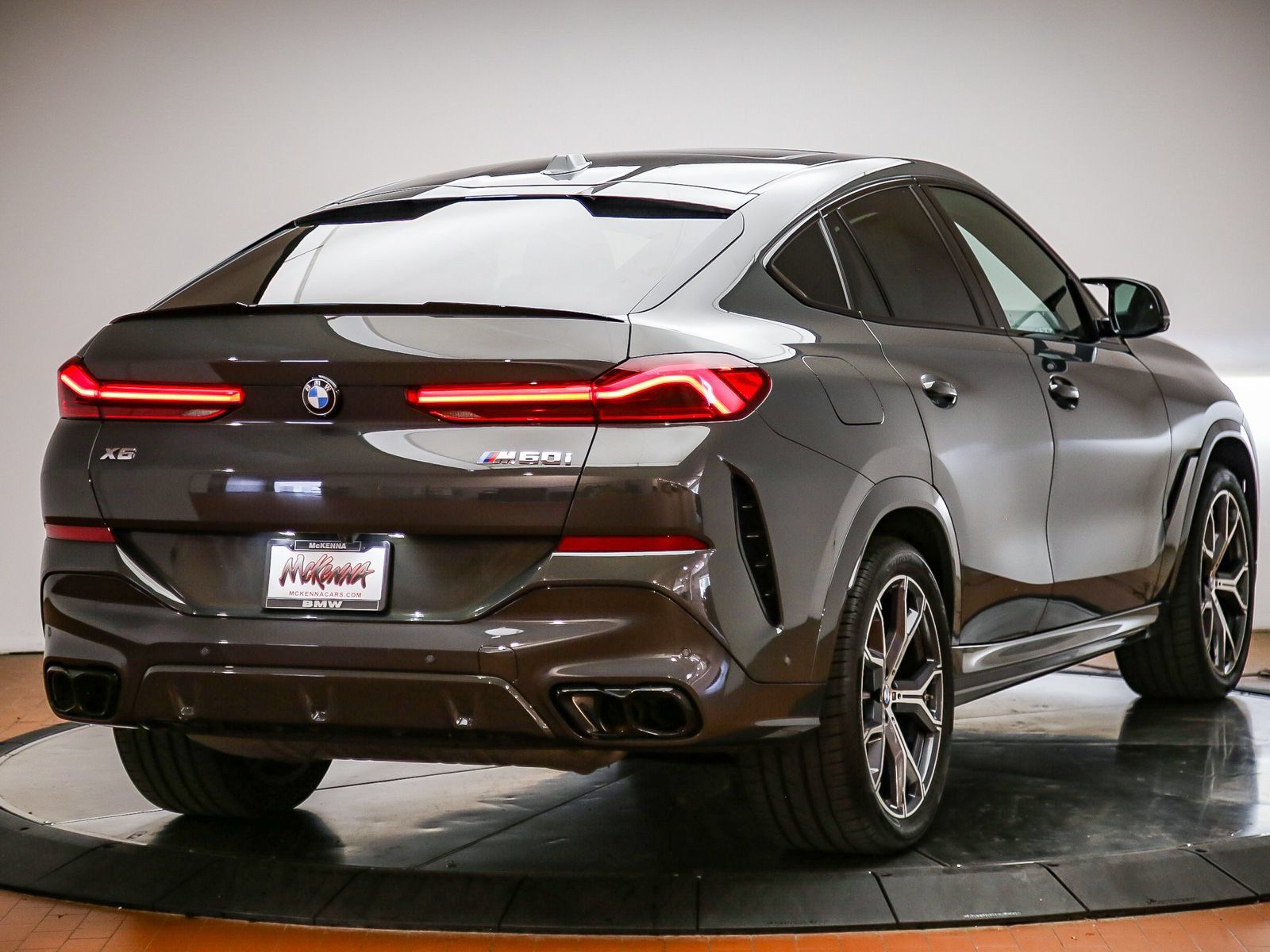 Certified 2025 BMW X6 M60i AWD/4WD image 5