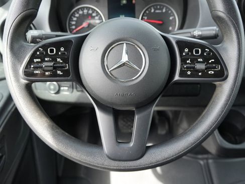 Used 2023 Mercedes-Benz Sprinter 2500 image 14