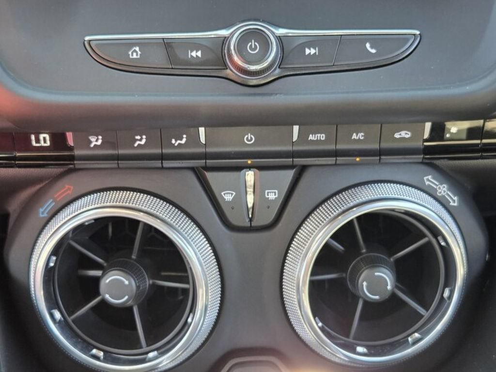 Used 2023 Chevrolet Camaro LT RWD image 16