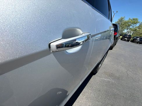 Used 2014 Cadillac SRX FWD image 9