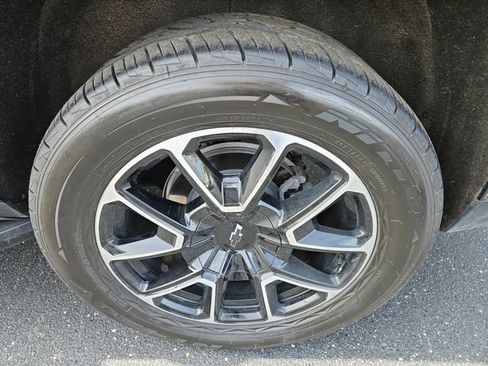 Used 2024 Chevrolet Tahoe RST w/ Luxury Package image 14