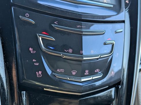 Used 2018 Cadillac Escalade Platinum image 14