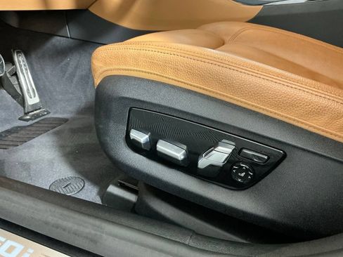 Used 2023 BMW M550i xDrive w/ Executive Package AWD/4WD image 20