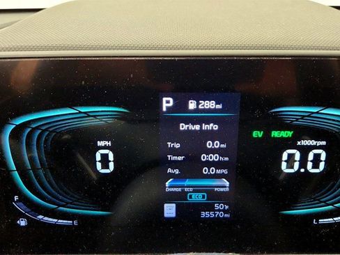 Used 2023 Kia Niro EX Touring image 15