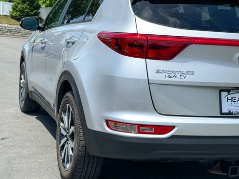 Used 2018 Kia Sportage EX w/ EX Premium Package AWD/4WD image 9