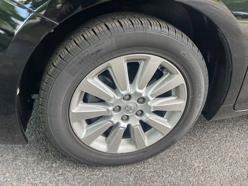 Used 2014 Toyota Sienna LE AWD/4WD image 8