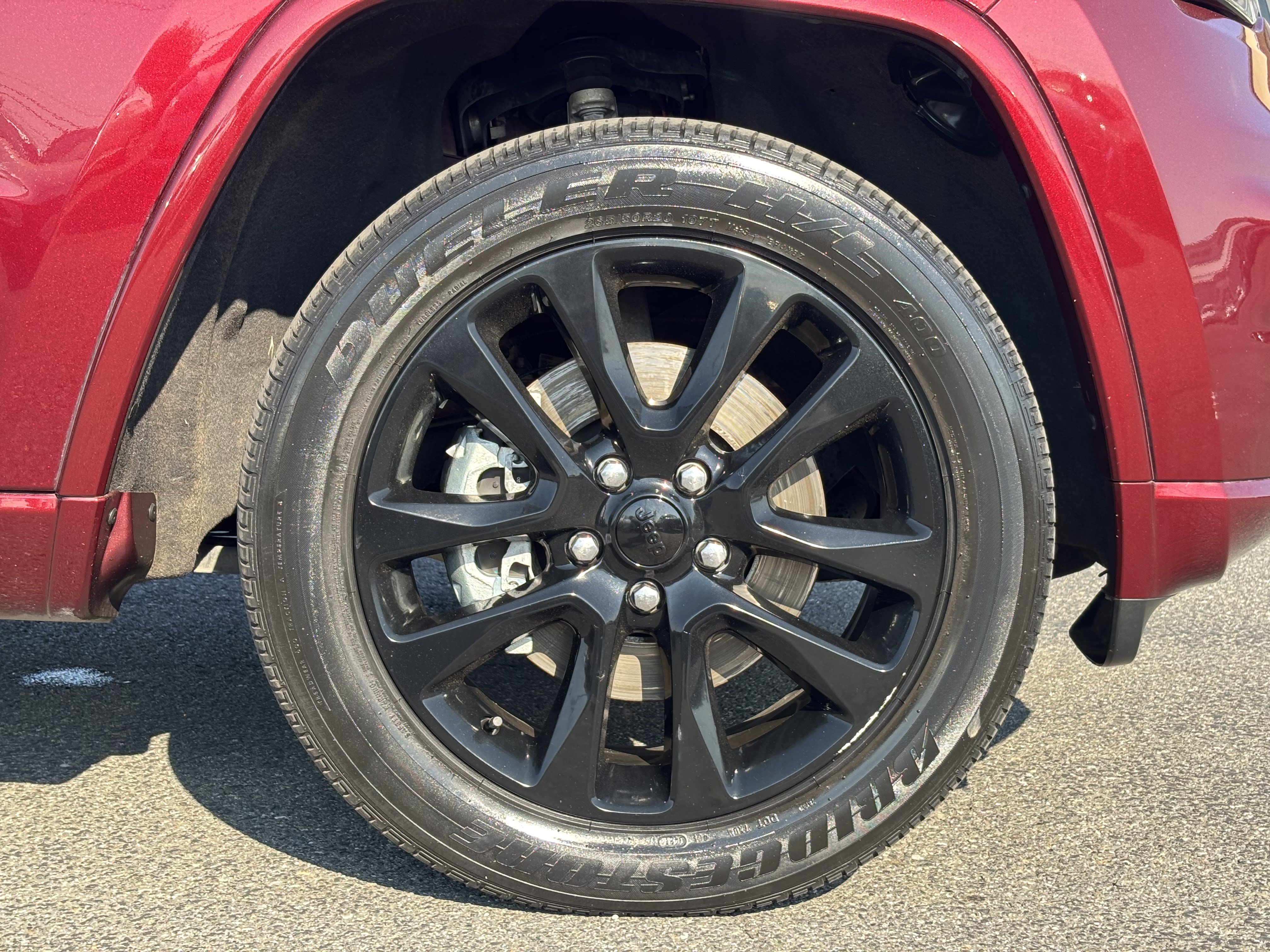 Used 2021 Jeep Grand Cherokee Laredo X AWD/4WD image 9