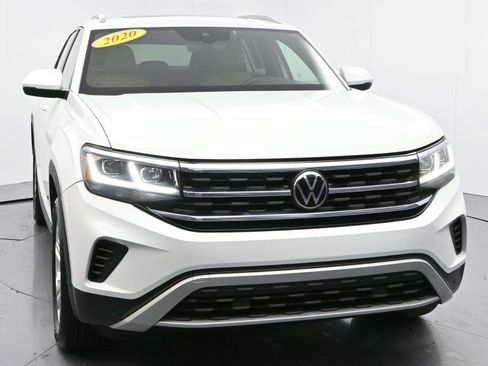 Used 2020 Volkswagen Atlas Cross Sport SEL image 2