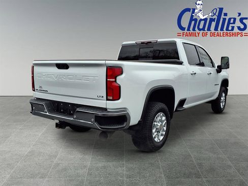 Used 2024 Chevrolet Silverado 2500 LTZ w/ LTZ Convenience Package image 4
