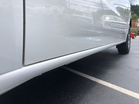 Used 2018 Nissan NV 2500 SL w/ Navigation Package image 14