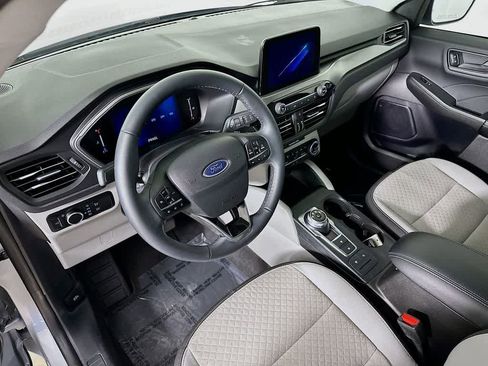 Certified 2024 Ford Escape Active image 2