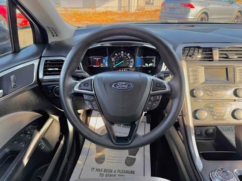 Used 2018 Ford Fusion S image 20