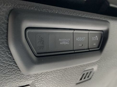 Used 2022 Jeep Wrangler Unlimited Rubicon w/ Cold Weather Group AWD/4WD image 31