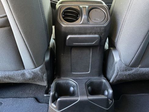 Certified 2021 Jeep Gladiator Sport image 31