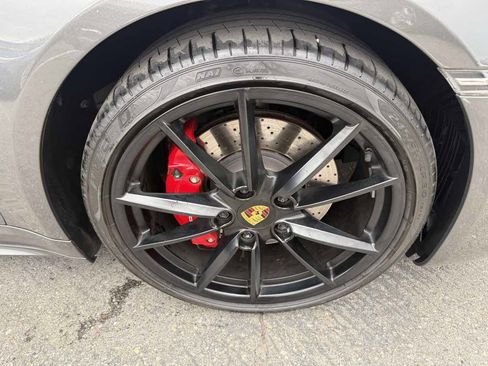 Used 2021 Porsche 911 AWD/4WD image 17