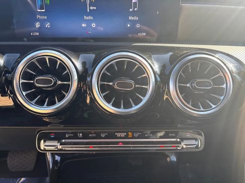 Used 2025 Mercedes-Benz CLA 250 4MATIC image 24