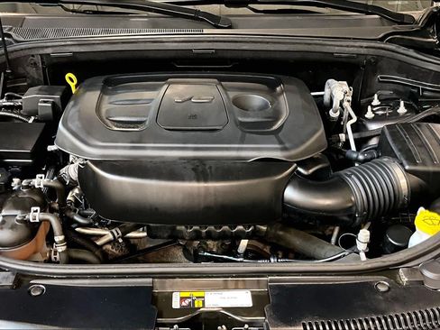 Used 2019 Jeep Grand Cherokee Limited AWD/4WD image 29