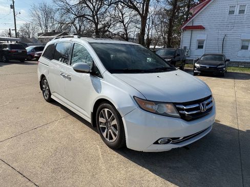 Used 2014 Honda Odyssey Touring Elite image 5