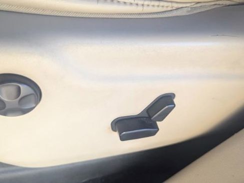 Used 2011 Jeep Grand Cherokee Limited image 34