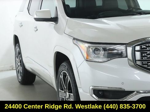Used 2019 GMC Acadia Denali w/ Technology Package AWD/4WD image 9