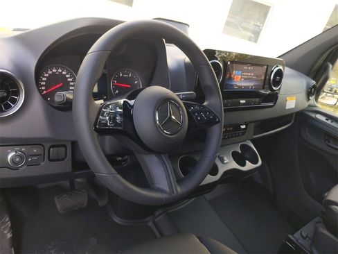 New 2025 Mercedes-Benz Sprinter 2500 image 5