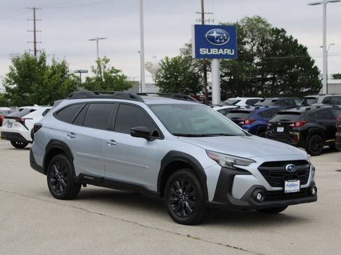 Used 2024 Subaru Outback Onyx Edition XT image 3