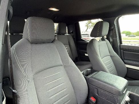 Certified 2024 Toyota Tacoma TRD Off-Road image 40