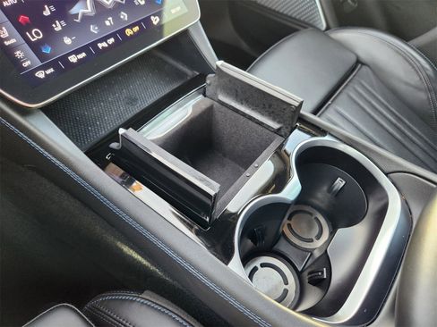 Used 2023 Maserati Grecale Modena image 28